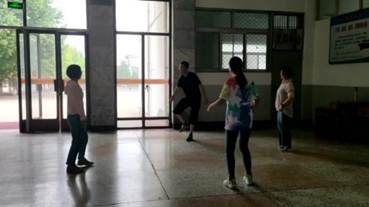 说明: E:\CZG\非教学\工会党务与指导青年教师\20220606 校工会活动视频\太阳集团tyc151cc 姜亚东 踢毽子_Moment.jpg